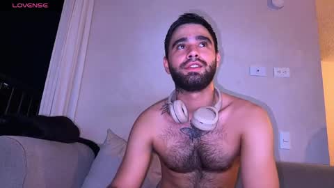 zack_sullivan22 online show from May 16, 2:09 am
