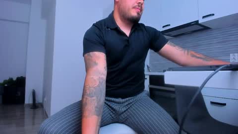 Zack online show from May 11, 11:13 pm