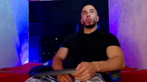 zanemaverick online show from June 12, 3:05 am