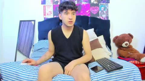 zoren33 online show from July 21, 12:34 am