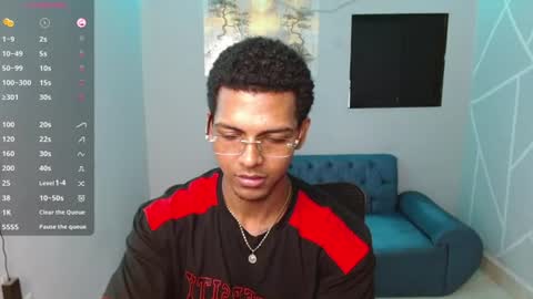 Zoriel online show from August 6, 11:16 am