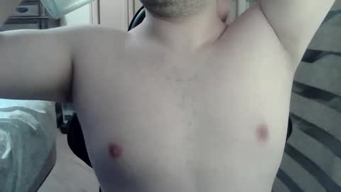 Himbo fox online show from May 9, 7:53 am