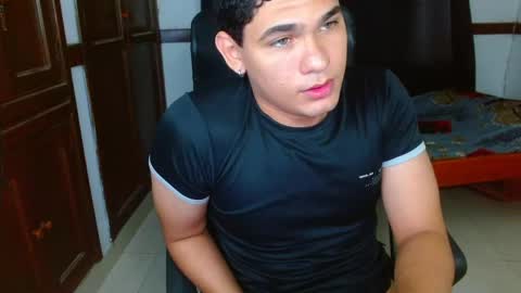 antonio felipe online show from June 3, 12:12 am