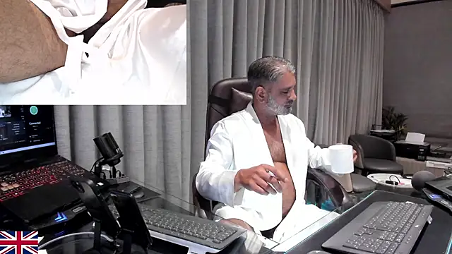 OnlineBossUK online show from June 6, 10:16 pm