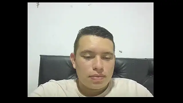 mons41 online show from May 28, 10:52 pm