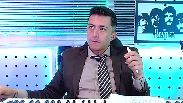 Darko0717 online show from August 1, 11:53 am