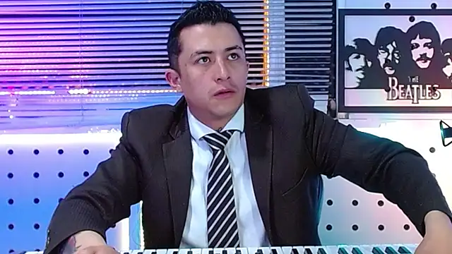 Darko0717 online show from August 9, 11:49 am
