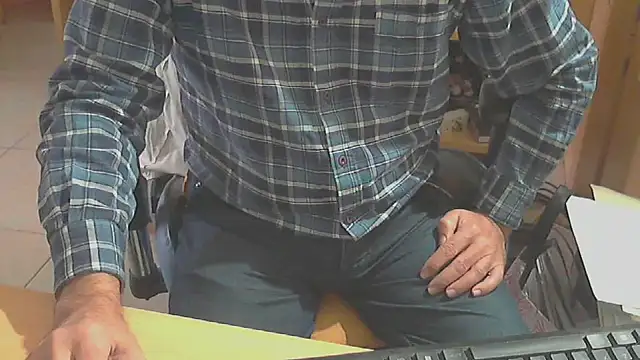 angelgarcia269 online show from May 8, 11:54 am