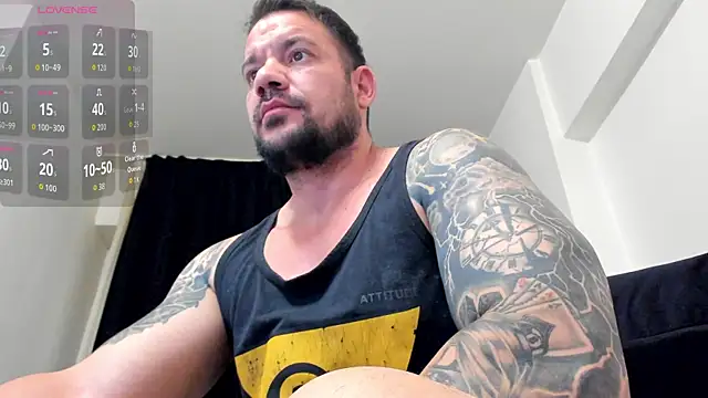 musclemonster31 online show from July 9, 10:52 am