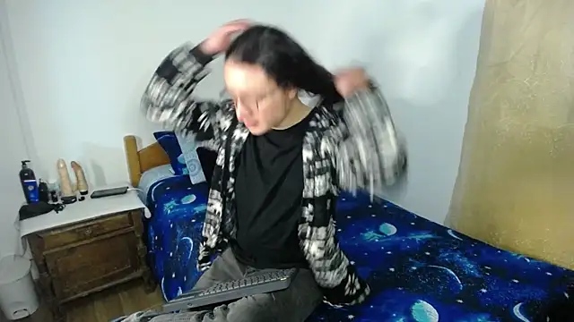 monkeywillwhite online show from May 6, 3:40 am