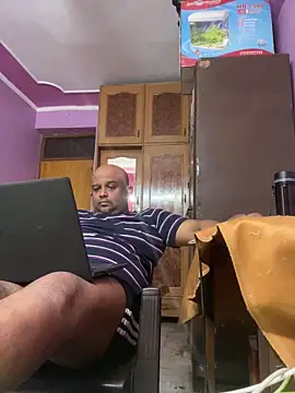 Dick 6inches online show from May 8, 7:09 am