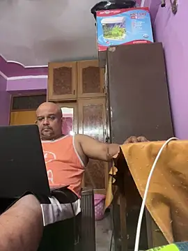 Dick 6inches online show from May 3, 10:40 am