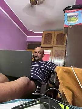 Dick 6inches online show from April 30, 8:32 am