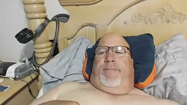 Bigbear0563 online show from June 9, 3:36 pm
