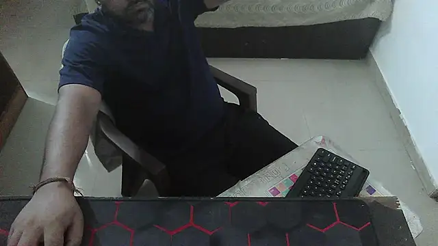 rentarob online show from May 1, 5:32 am