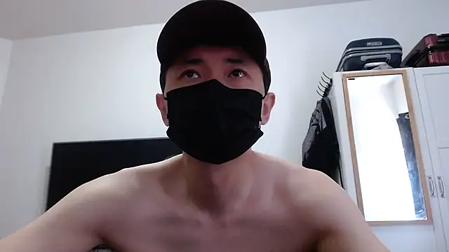 twbobo00715 online show from May 18, 5:06 pm