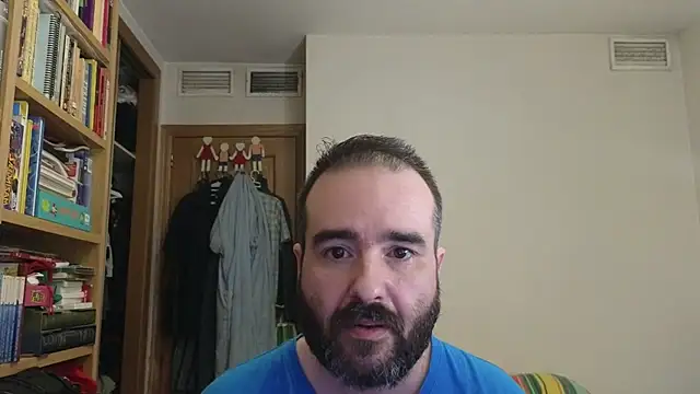 curiosillo83 online show from August 2, 3:10 pm