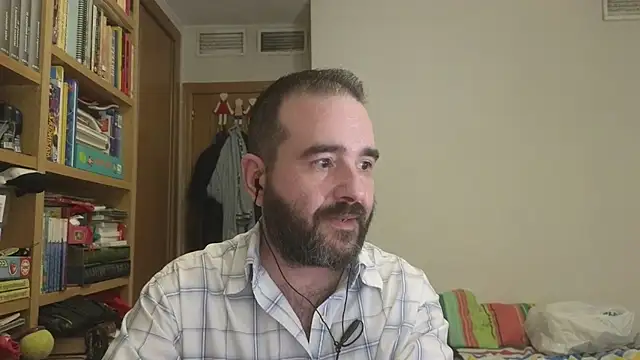 curiosillo83 online show from July 28, 8:52 pm