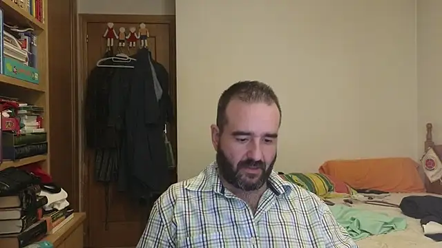curiosillo83 online show from July 23, 1:41 pm
