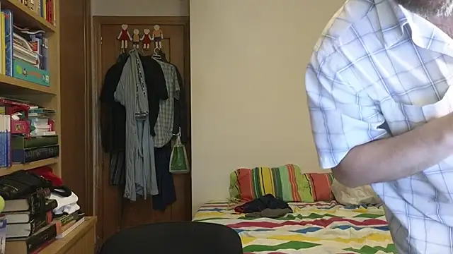 curiosillo83 online show from July 28, 1:54 pm