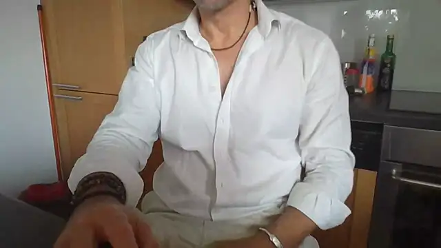 jouet75 online show from July 17, 4:35 pm