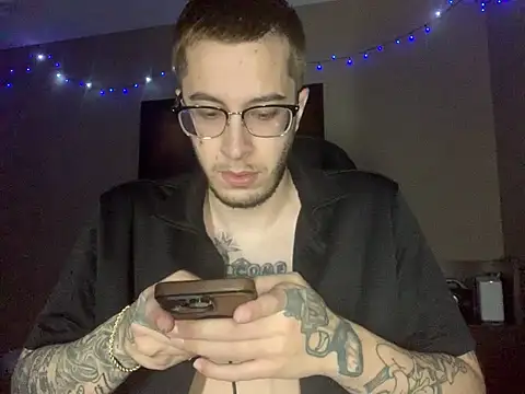Bwcjoshbanks online show from July 21, 4:14 am