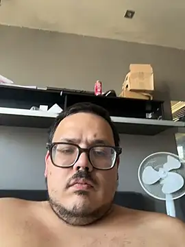 Bebemickey75 online show from July 11, 1:02 pm