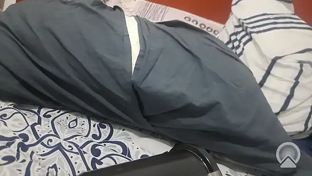 Ivanxx712 online show from May 27, 1:57 am