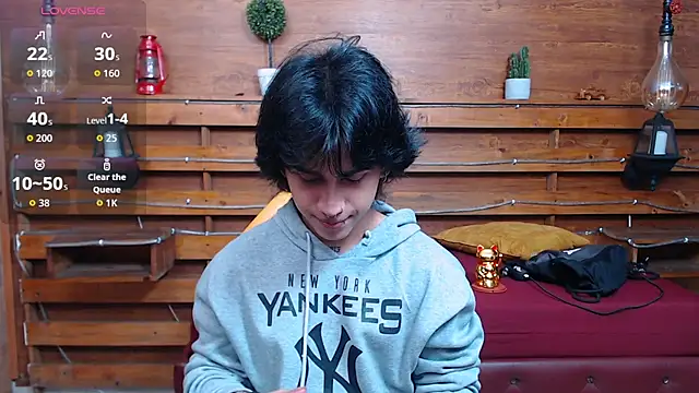 alex 477 online show from June 6, 11:49 am