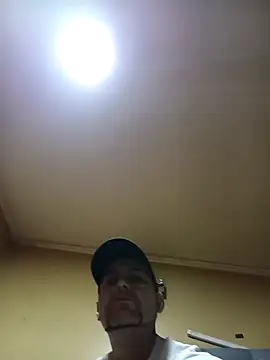 TrainedFinder5 online show from May 8, 12:44 am