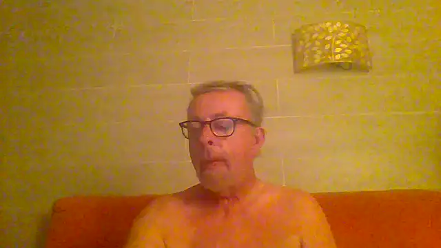 tuggy59 online show from August 8, 4:52 am