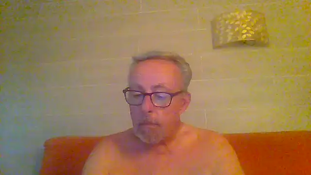 tuggy59 online show from August 2, 5:28 am
