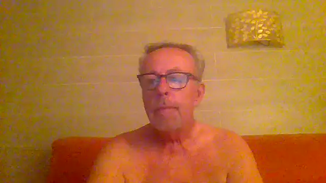 tuggy59 online show from August 9, 3:56 am