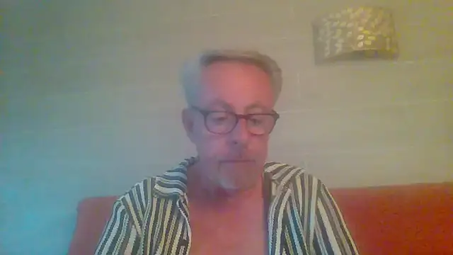 tuggy59 online show from May 16, 5:16 am