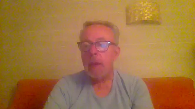 tuggy59 online show from May 12, 4:10 am