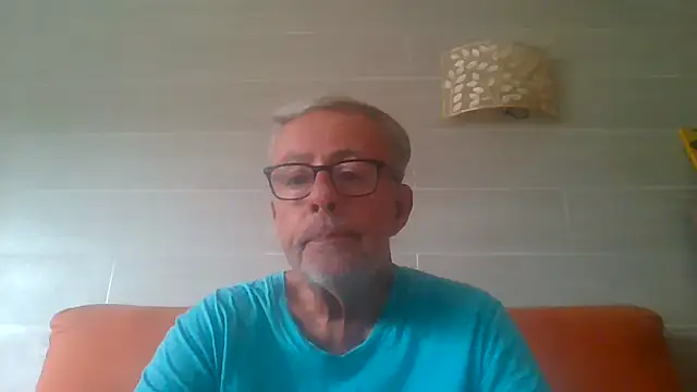 tuggy59 online show from August 3, 9:04 am