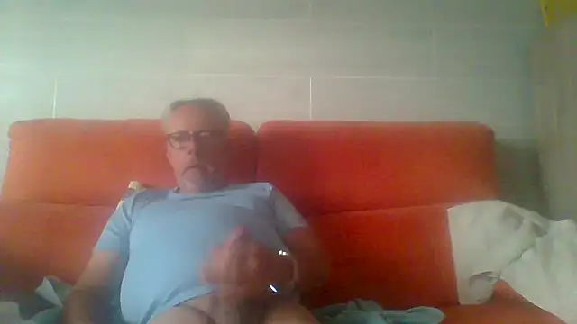 tuggy59 online show from May 10, 6:26 am