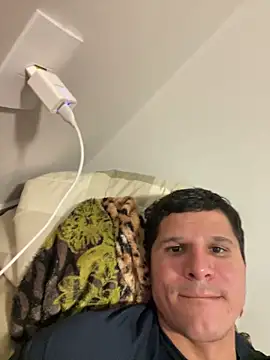 pedrovkr3 online show from May 18, 11:20 pm