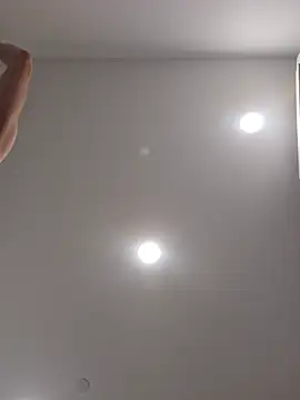 Iliketocooksquirt25 online show from May 14, 11:58 pm