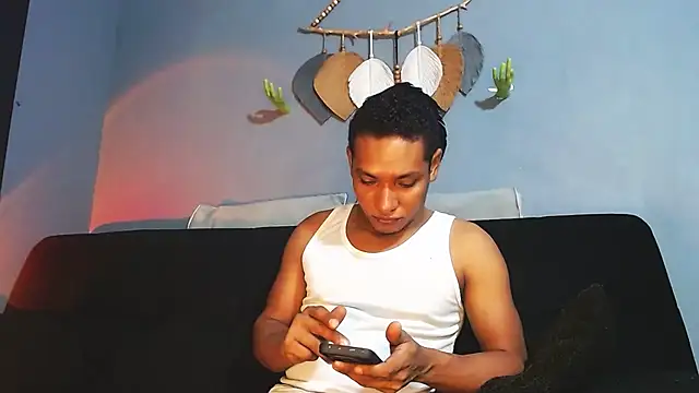 Grandeygruesa1 online show from June 9, 3:52 am