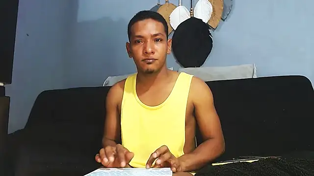 Grandeygruesa1 online show from May 10, 7:31 am