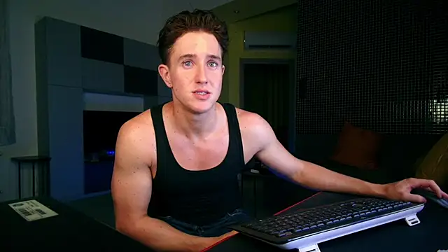 ChristianLevine  online show from August 5, 7:41 pm