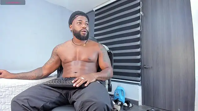 Dancelwashington online show from August 3, 2:01 pm