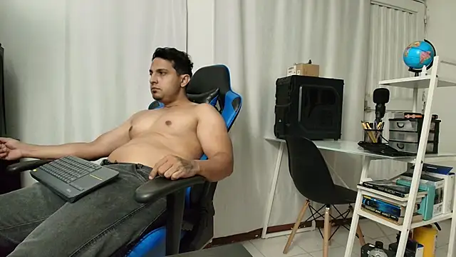 hott dicks online show from May 6, 11:16 pm
