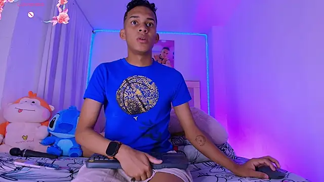 dilan alfonzo online show from July 25, 1:52 pm