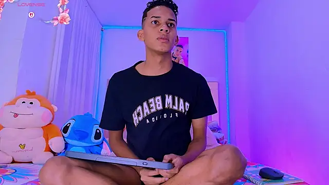 dilan alfonzo online show from August 7, 1:18 pm
