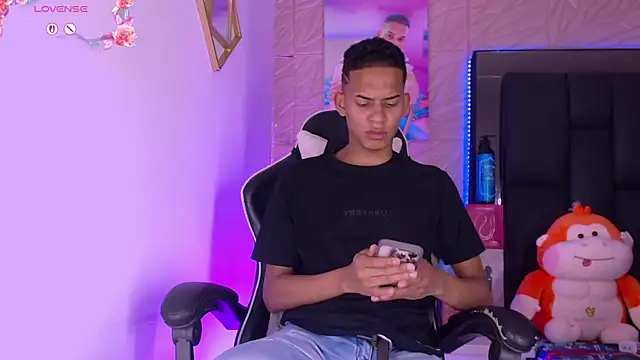 dilan alfonzo online show from May 6, 5:41 am