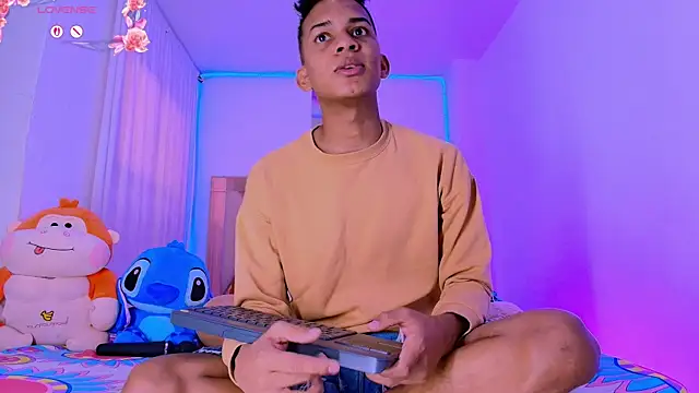 dilan alfonzo online show from August 8, 5:20 pm
