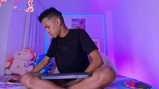 dilan alfonzo online show from July 28, 8:52 pm