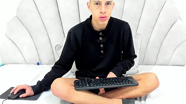 thiago19s online show from May 8, 1:44 pm